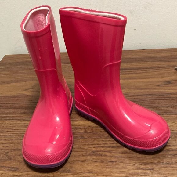 Girls Pull On Rain-boots in Barbie Pink. Size 9-10. - Picture 1 of 7